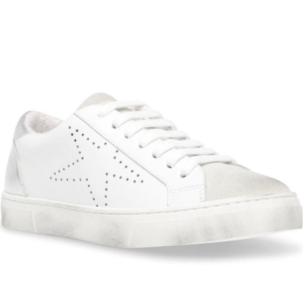 Steve Madden Rezza Distressed Sneaker in White Size 8